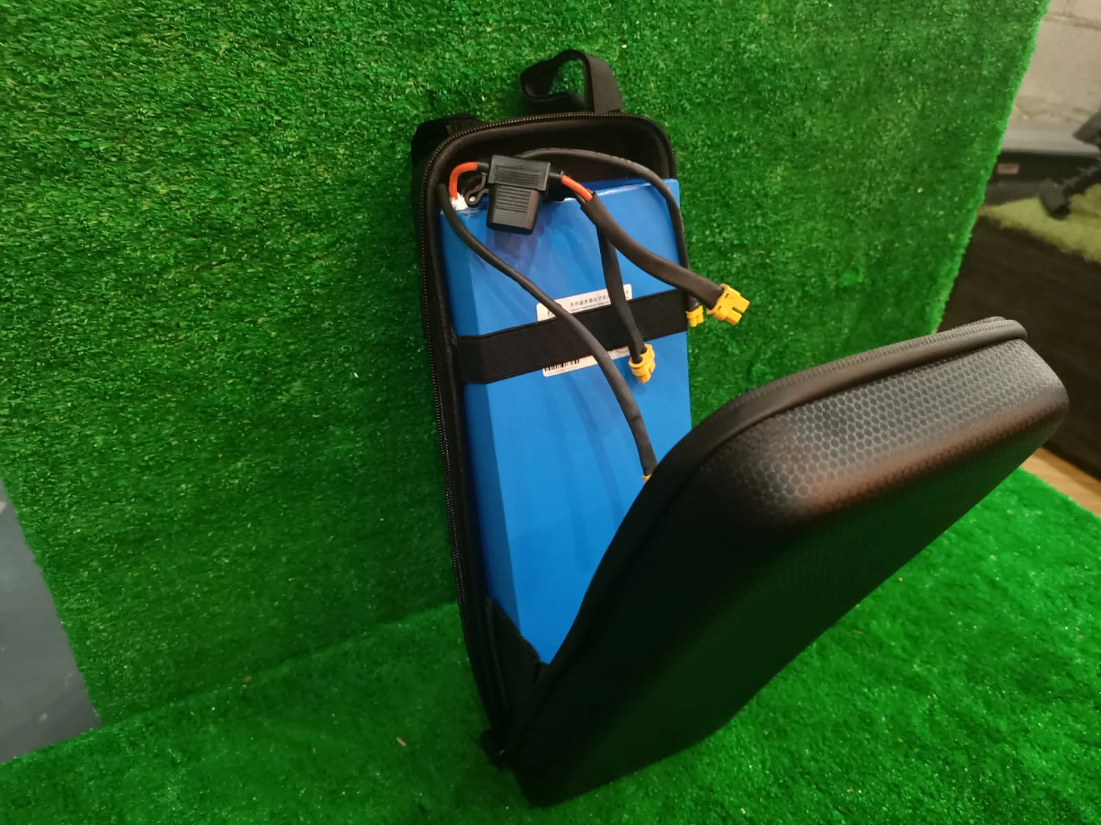 Waterproof E-Scooter Battery Bag for ZERO VSETT - Image 5